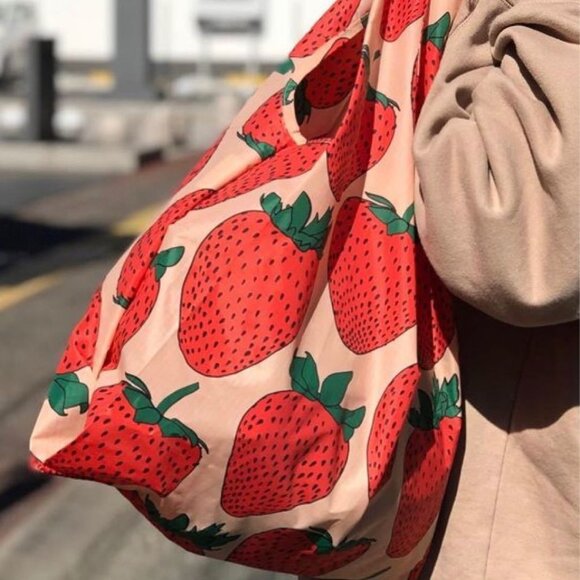 NWT Standard Baggu - Strawberry - Picture 3 of 7
